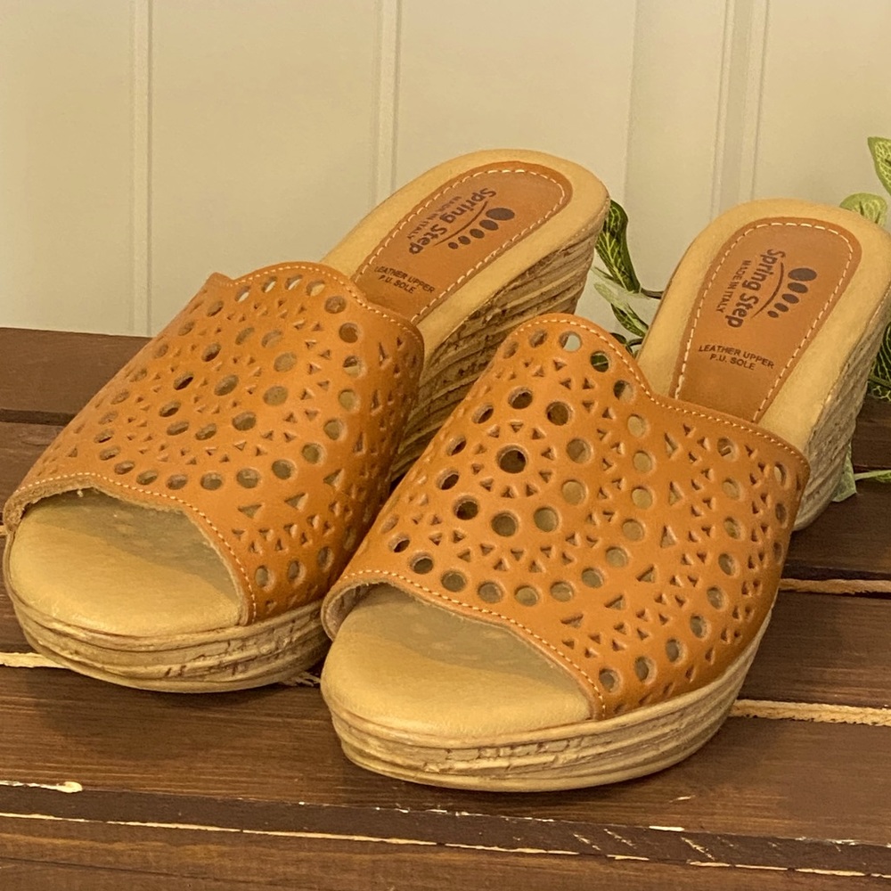 Like New!  Spring Step Cutout Wedge Heel Sandal